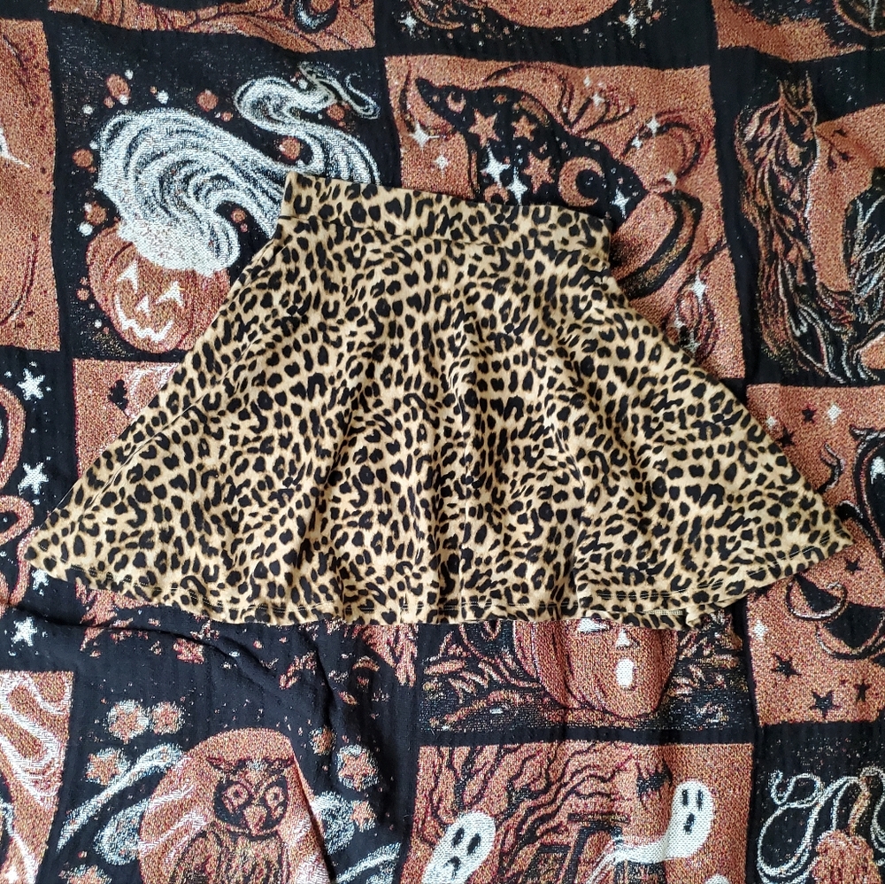 PINK Victoria's Secret Leopard Print Mini Skater Skirt Size XS S